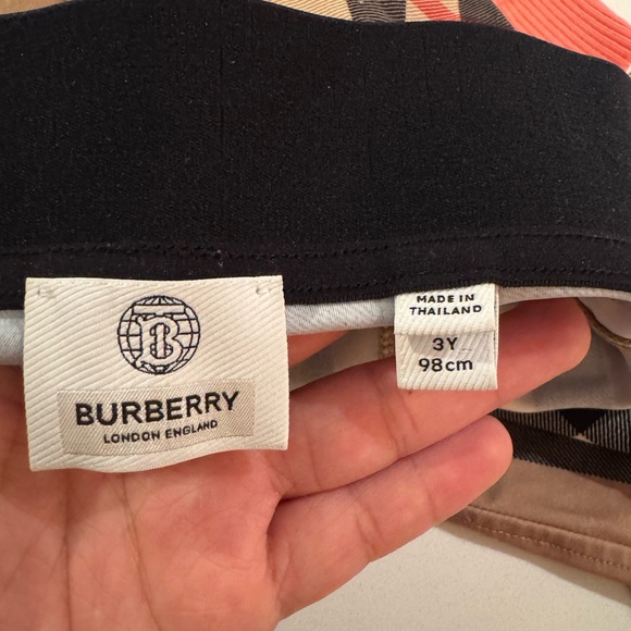 Burberry Kids Plaid Leggings - Tan, Black, and Red - Picture 4 of 4